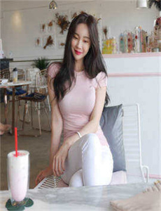 女主被强迫群np肉